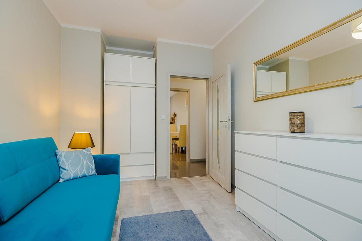 Family Apartment Zoliborz By Noclegi Renters Варшава Екстериор снимка